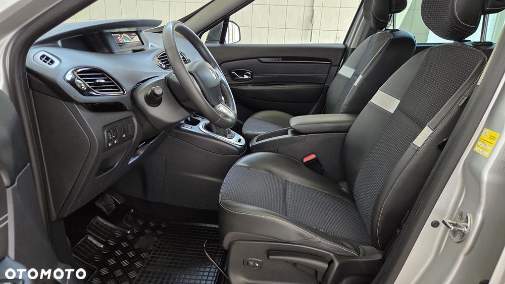 Renault Scenic 2.0 16V 140 CVT Luxe - 9