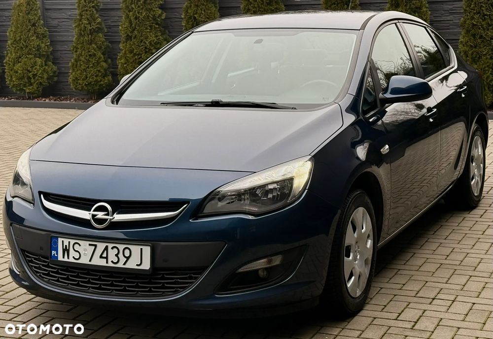 Opel Astra 1.6 Essentia EU6 - 8