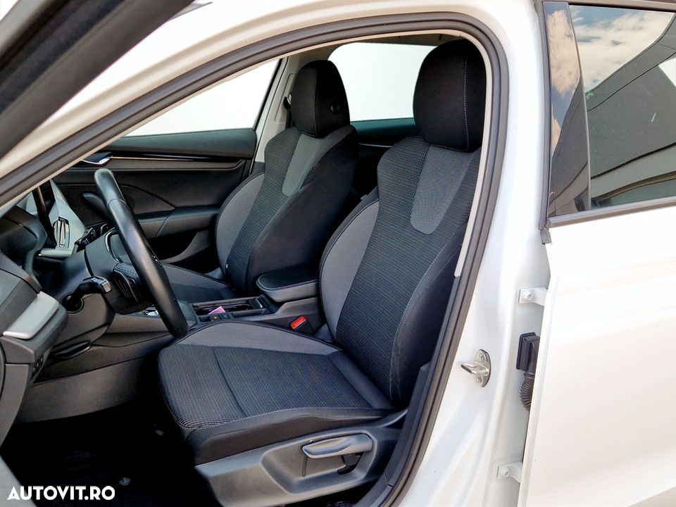 Skoda Octavia 2.0 TDI DSG Ambition - 13