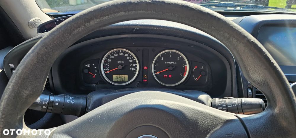 Nissan Almera 2.2 dCi acenta - 6