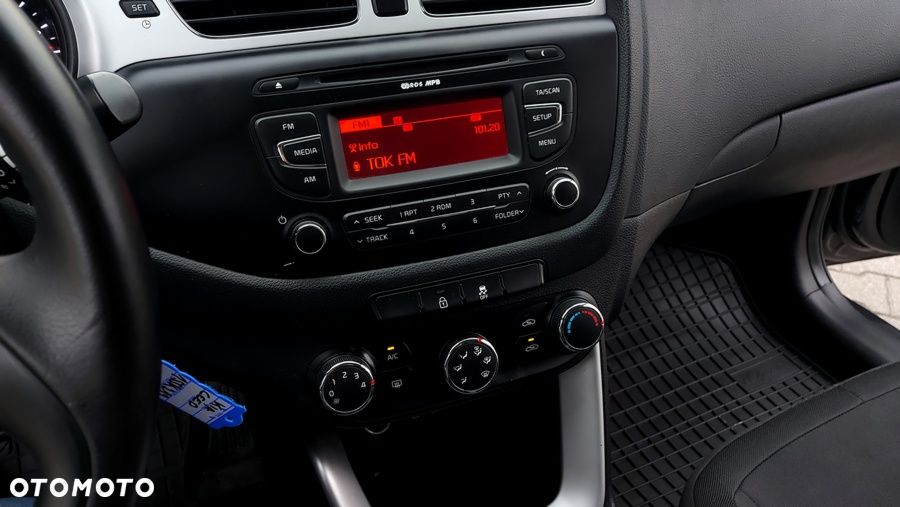 Kia Ceed - 22