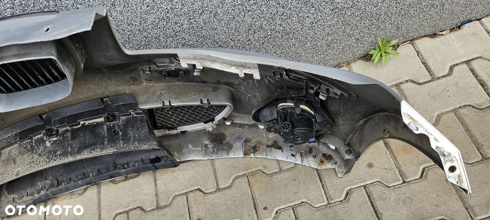BMW 1 I E87 zderzak przód przedni grill  titansilber - 7