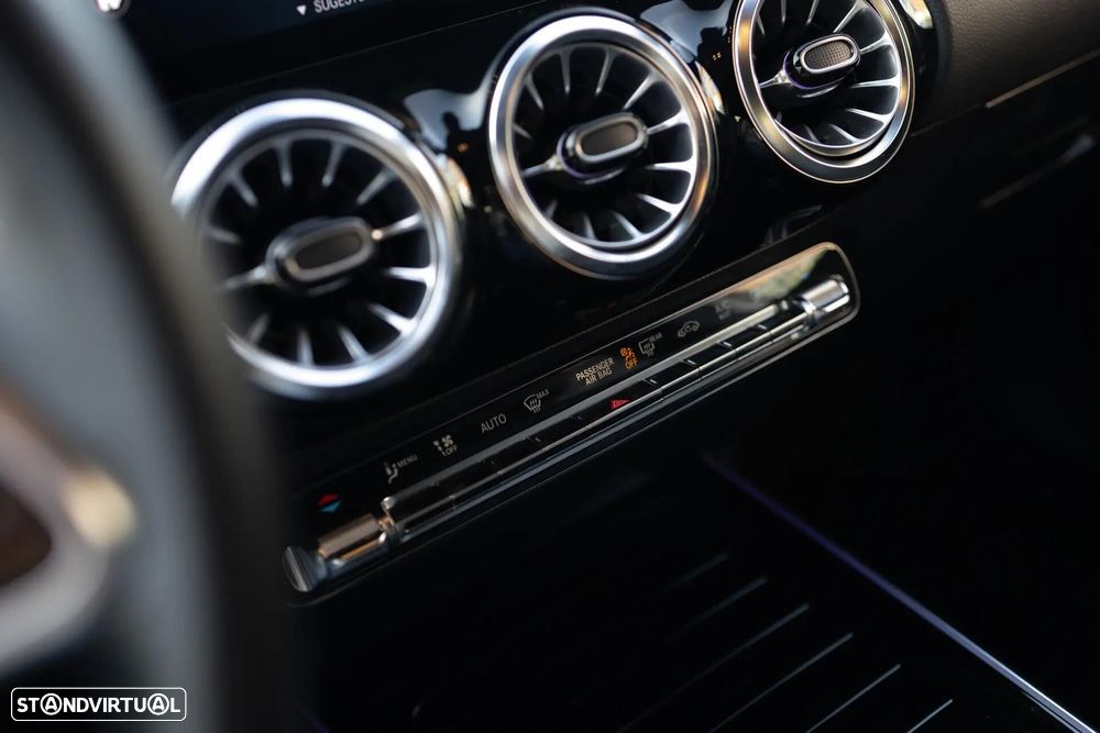 Mercedes-Benz GLA 250 e 8G-DCT Progressive - 17