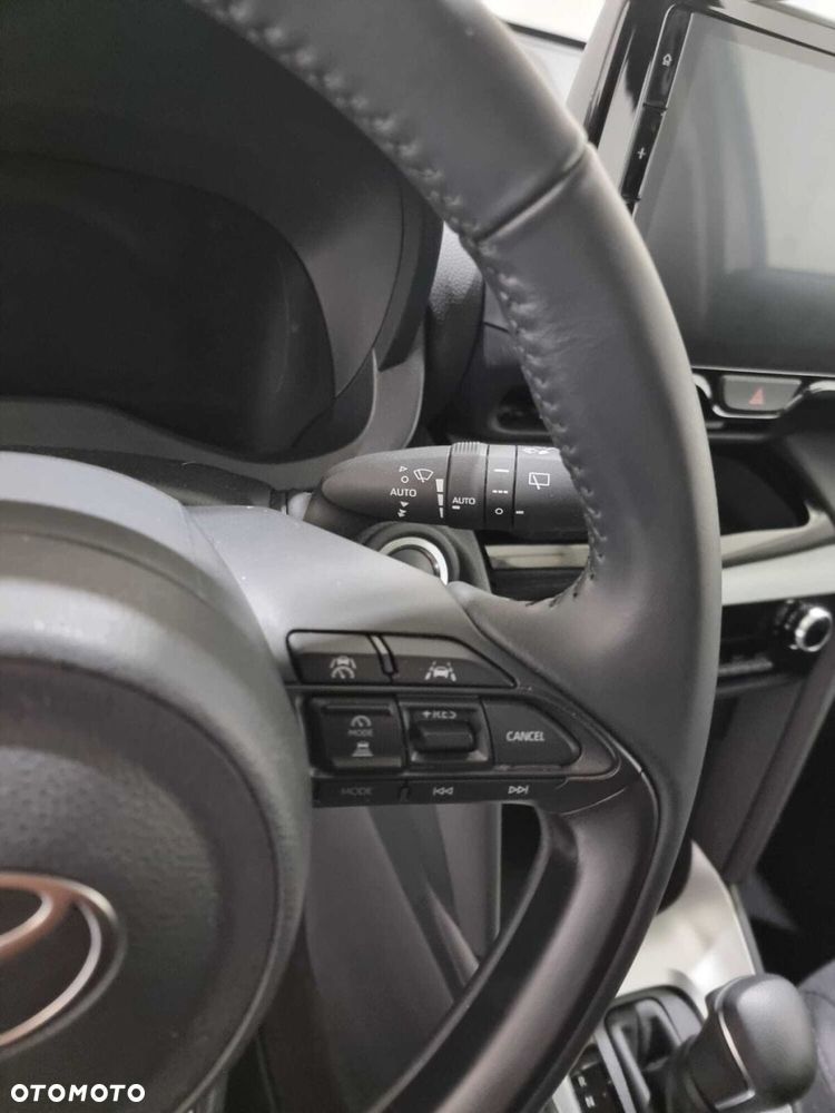 Toyota Yaris Cross - 21