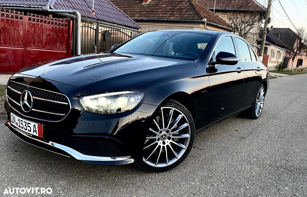 Mercedes-Benz E - 10