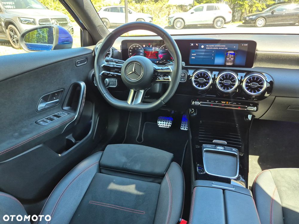 Mercedes-Benz Klasa A 200 AMG Line 7G-DCT - 26