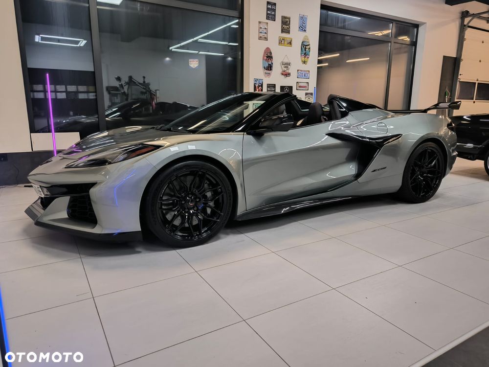 Chevrolet Corvette - 7