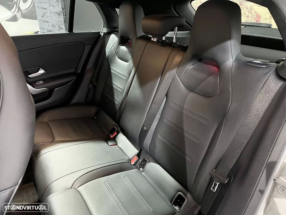 Mercedes-Benz CLA 180 d Shooting Brake Business Solutions Aut. - 23