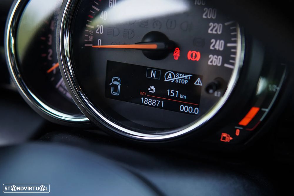 MINI 3 Portas Cooper D - 48