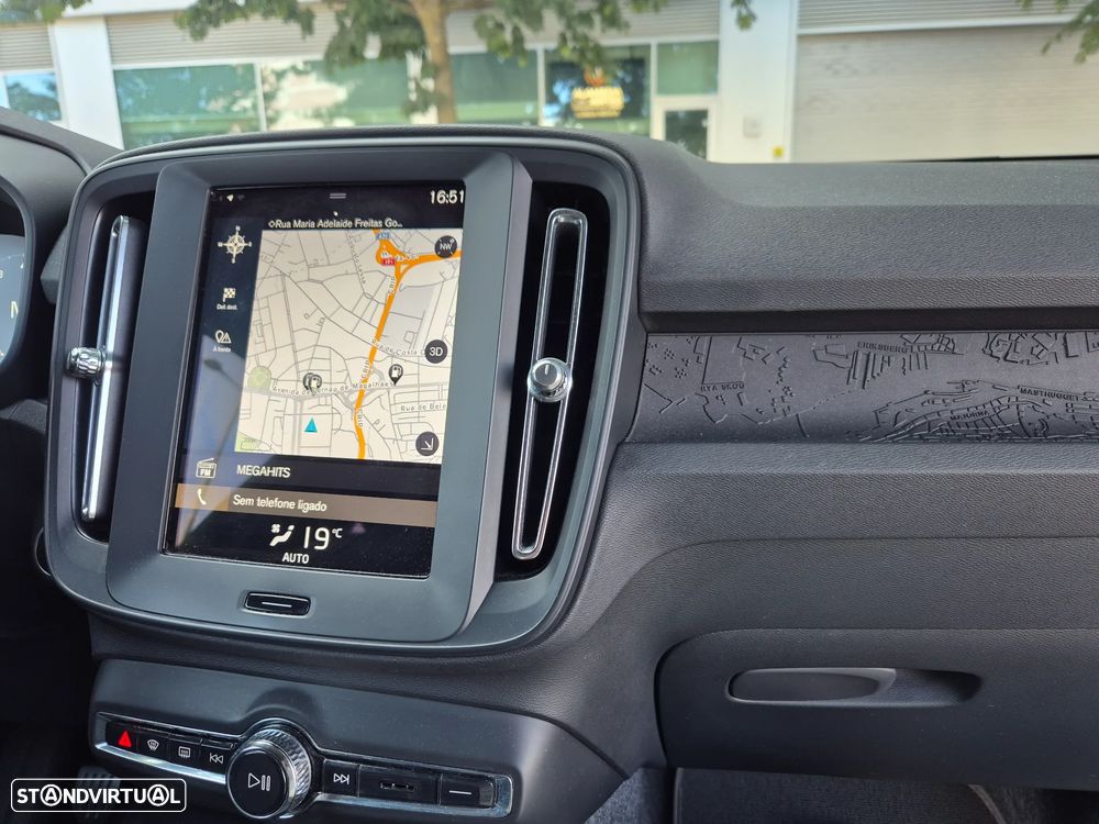 Volvo XC 40 1.5 T2 Momentum - 9