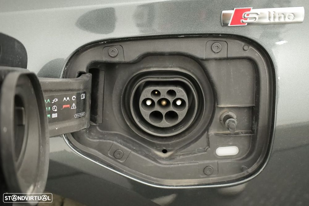 Audi A3 Sportback 45 TFSIe S line - 7