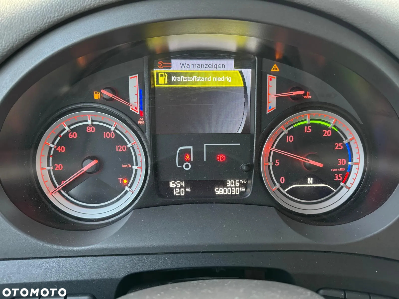 DAF CF310 // 2016r // 580 tys km - 14