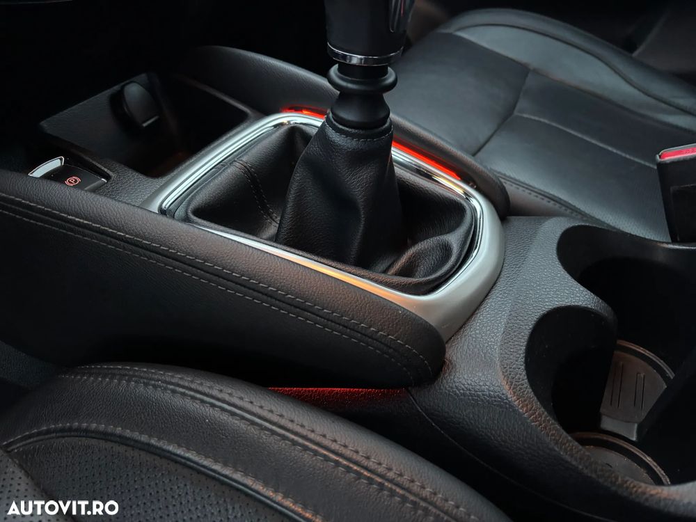 Nissan Qashqai 1.6 DCI TEKNA+ - 22