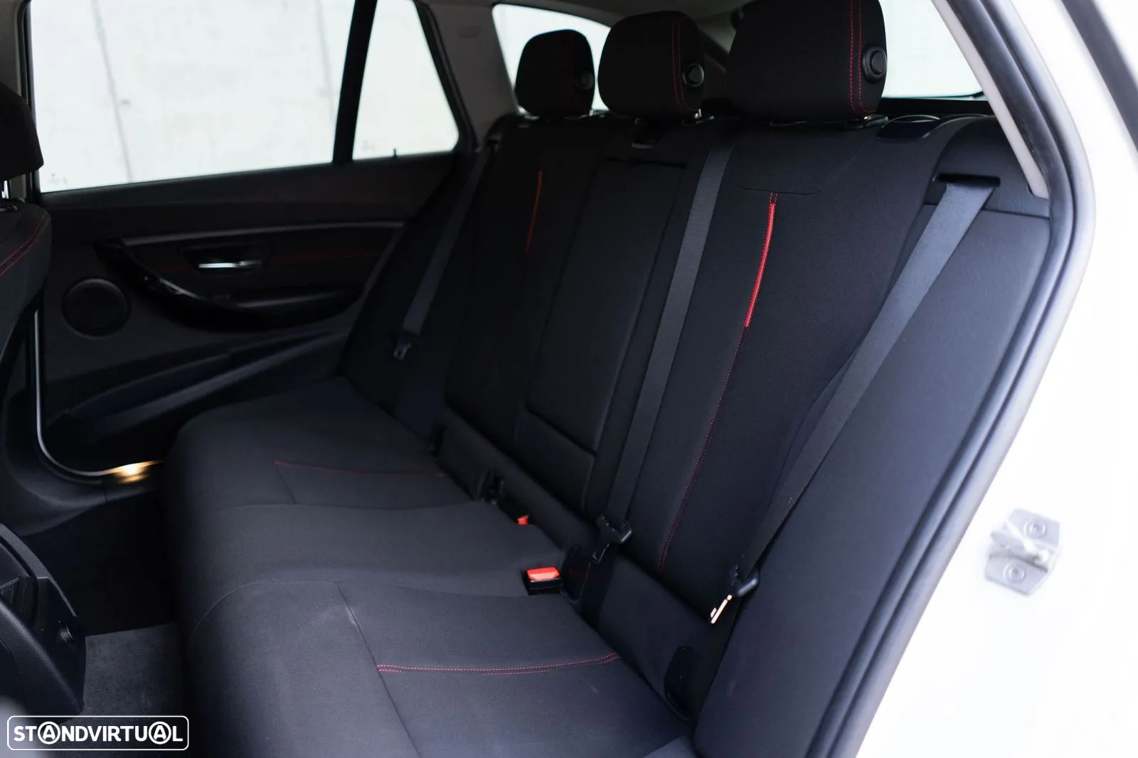 BMW 320 d Touring Auto Line Sport - 23