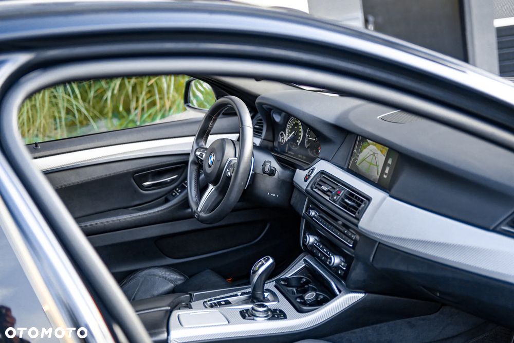 BMW Seria 5 525d - 8