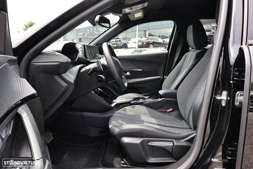 Peugeot 2008 1.2 Hybrid Allure e-DCS6 - 15