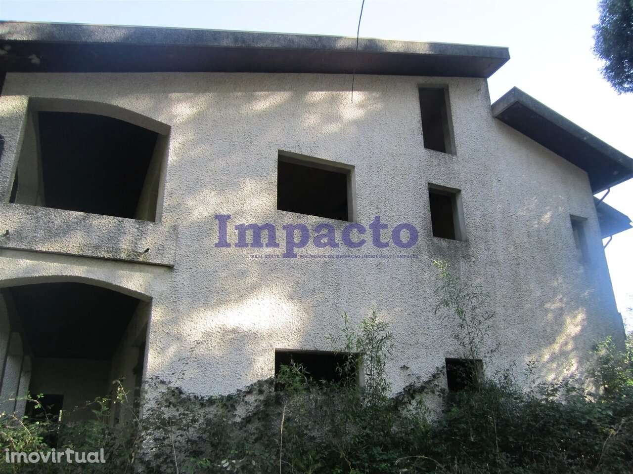 Pavilhão Industrial em Nogueira do Cravo, Oliveira de Azeméis - Grande imagem: 2/8