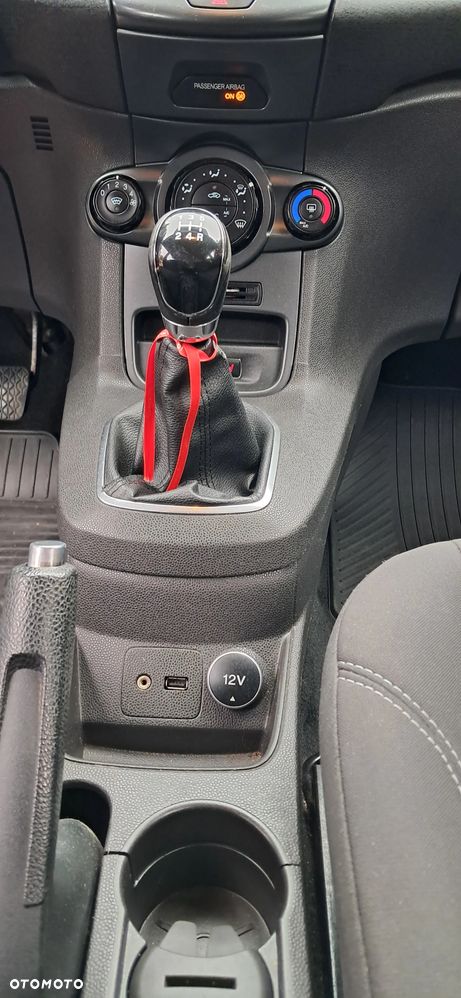 Ford Fiesta - 12