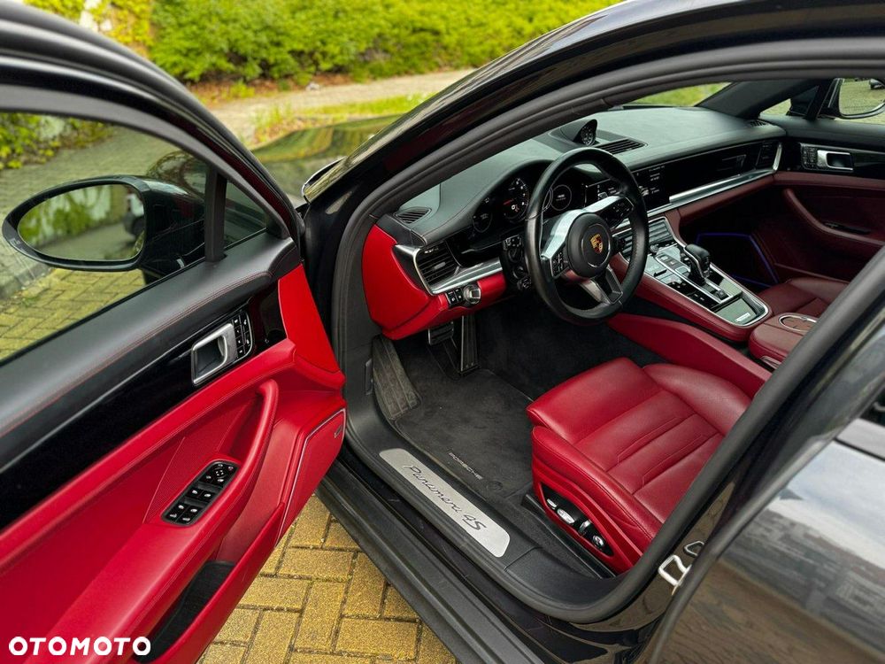 Porsche Panamera 4S Executive - 5