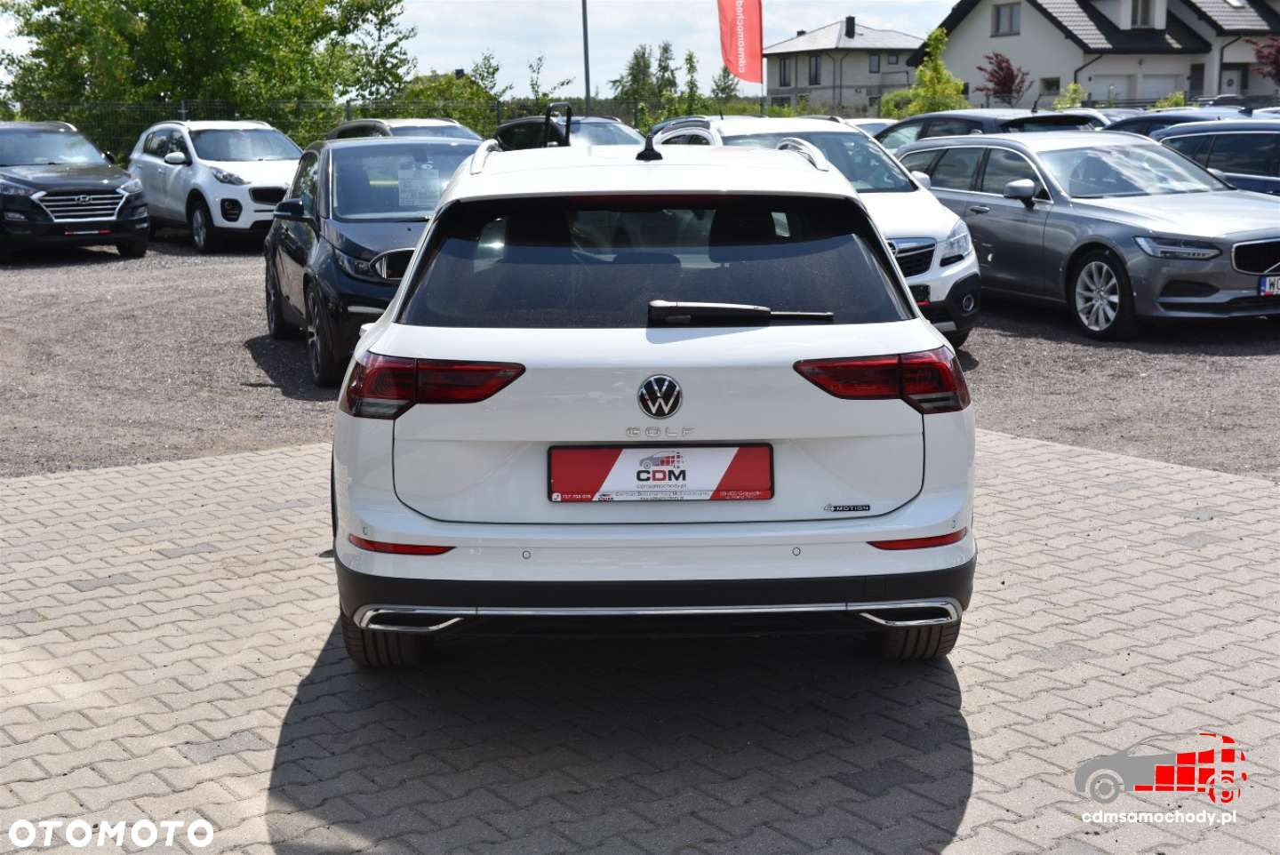 Volkswagen Golf Variant 2.0 TDI 4Motion SCR DSG Alltrack - 9