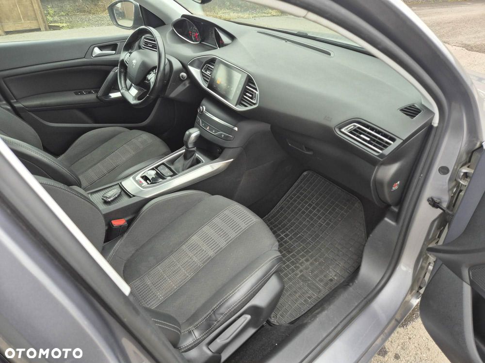 Peugeot 308 BlueHDi 120 EAT6 Stop & Start Active - 11