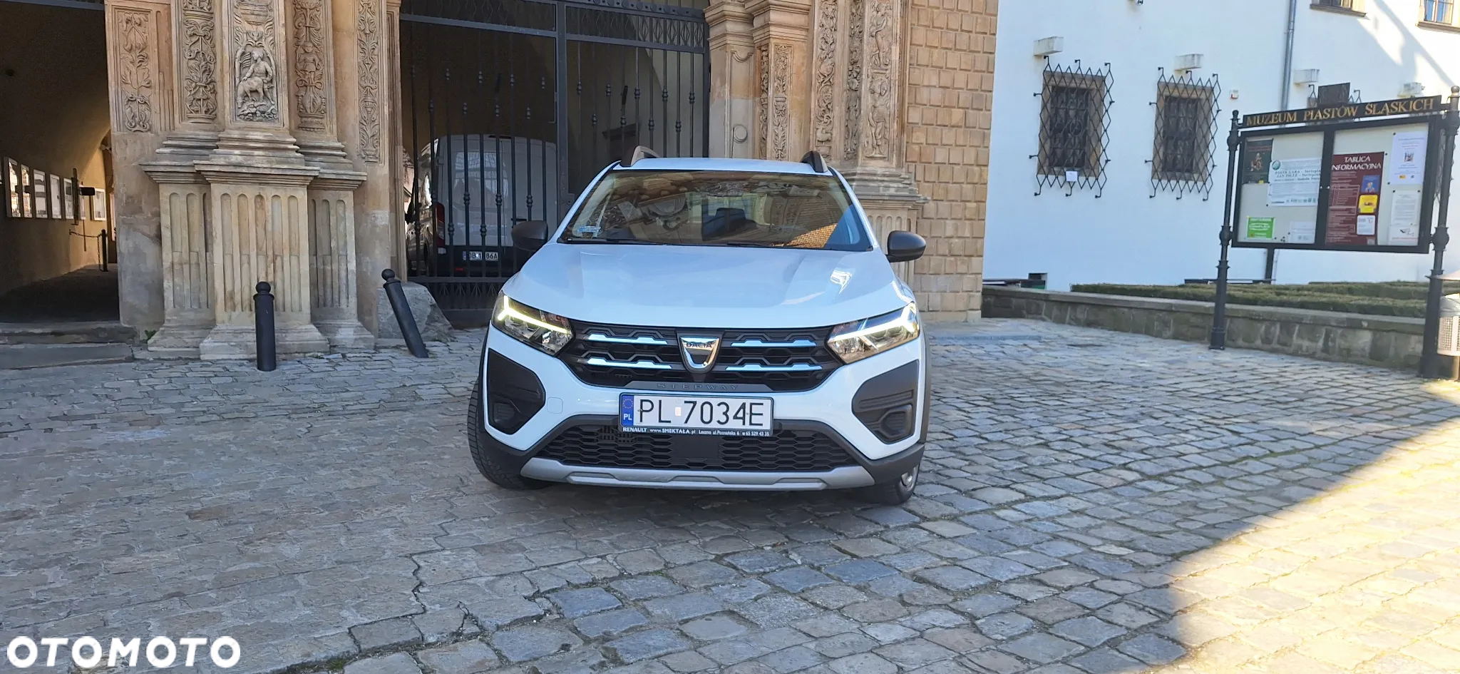 Dacia Sandero Stepway TCe 90 Essential - 4