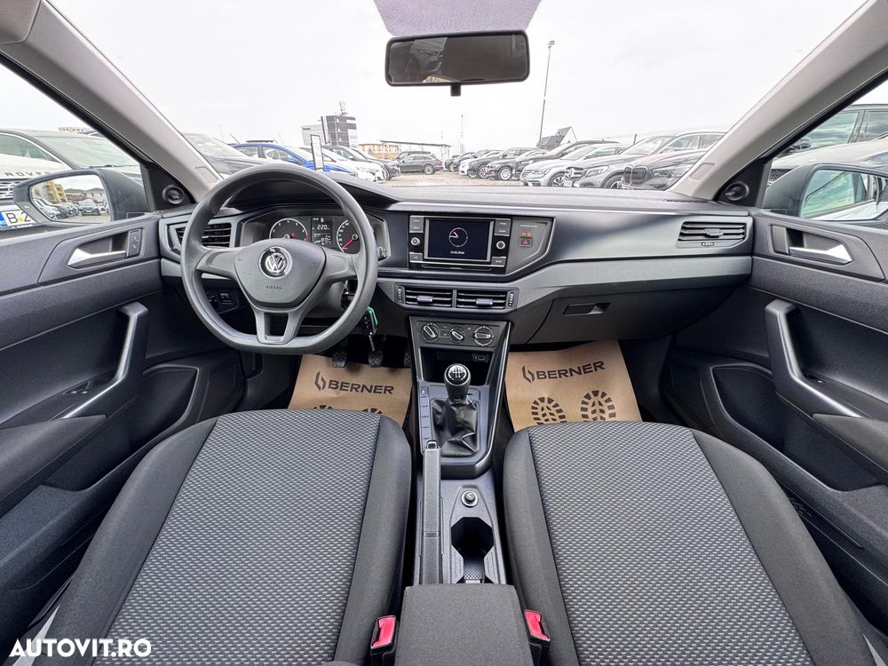 Volkswagen Polo - 12