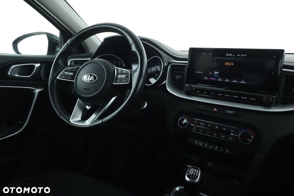 Kia Ceed - 22