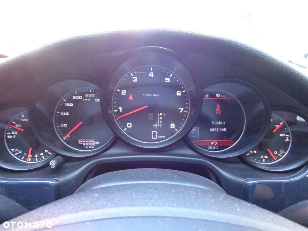 Porsche Panamera 4 - 16