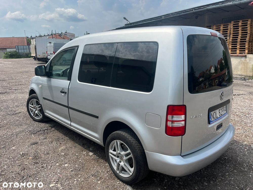 Volkswagen Caddy - 5
