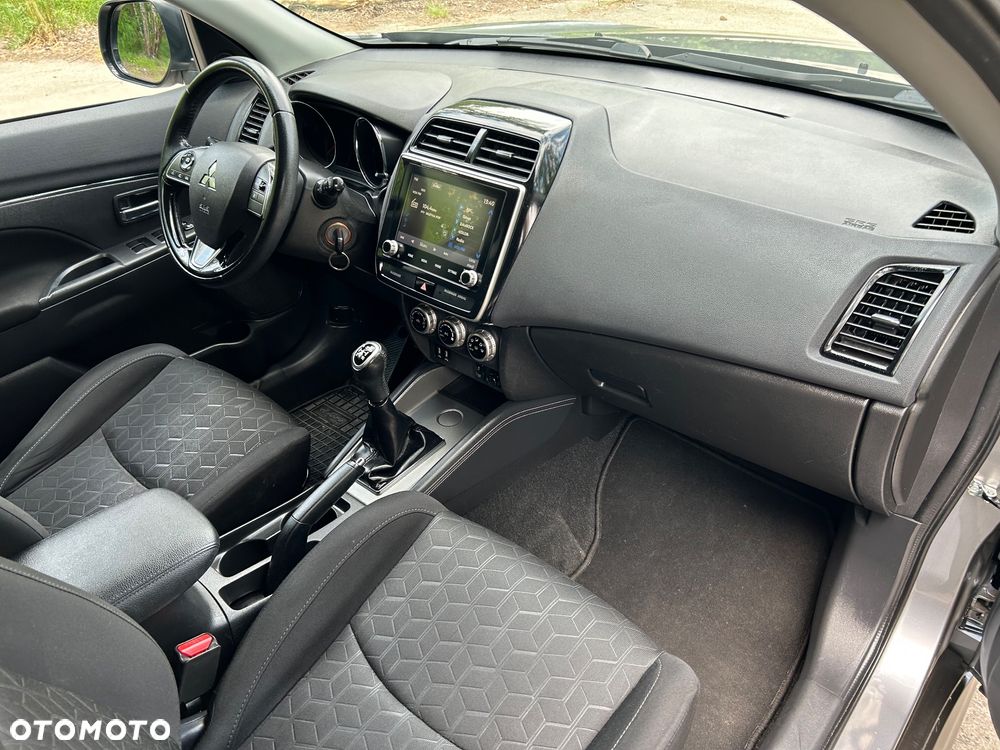 Mitsubishi ASX 2.0 Intense - 16