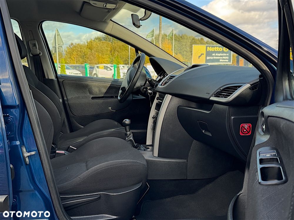 Peugeot 207 1.6 HDi 16V Trendy - 8