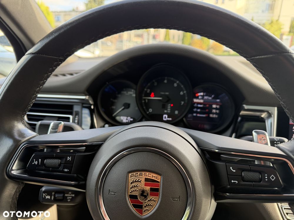 Porsche Macan - 14