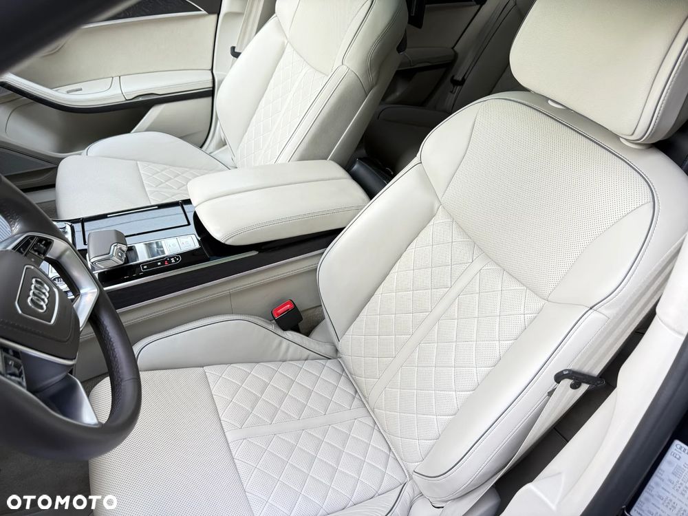 Audi A8 - 23