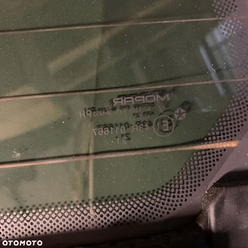 Szyba tył tylna elektryczna odsuwana oryginał DODGE RAM V 1500 LIMITED 21r - 9