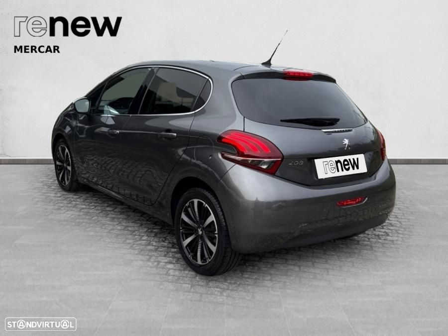 Peugeot 208 - 6