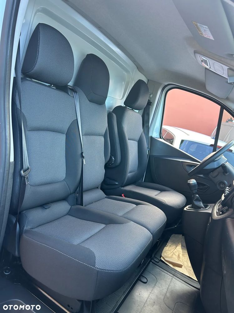 Renault Trafic - 11