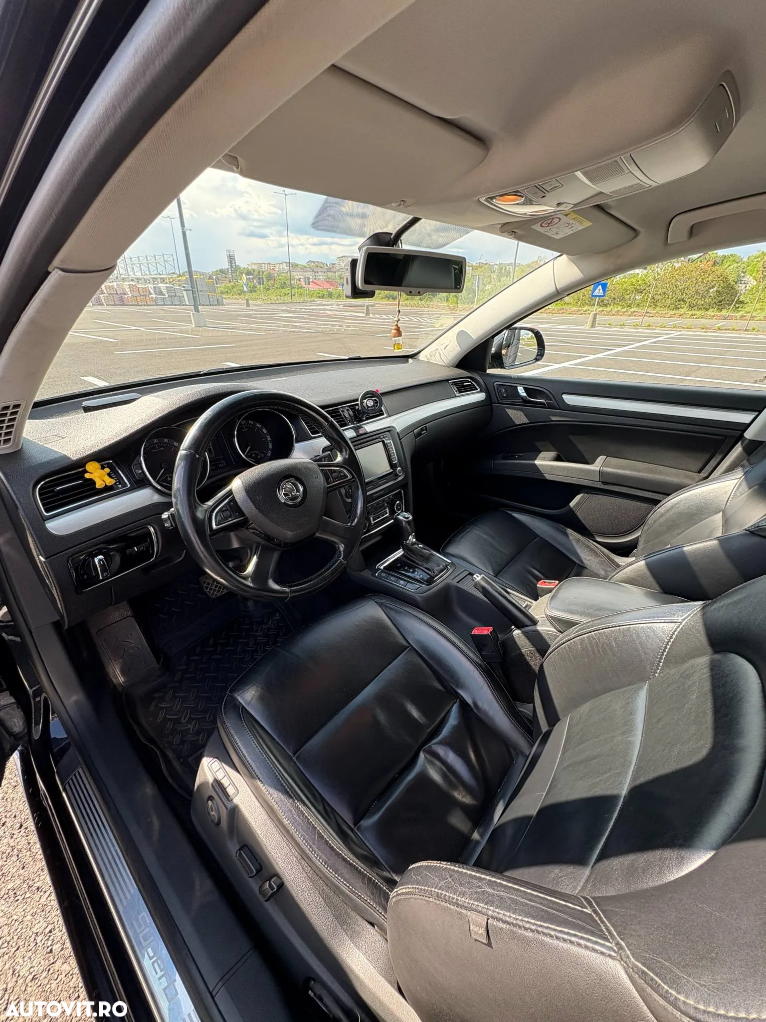 Skoda Superb 2.0 TDI DSG Elegance - 6