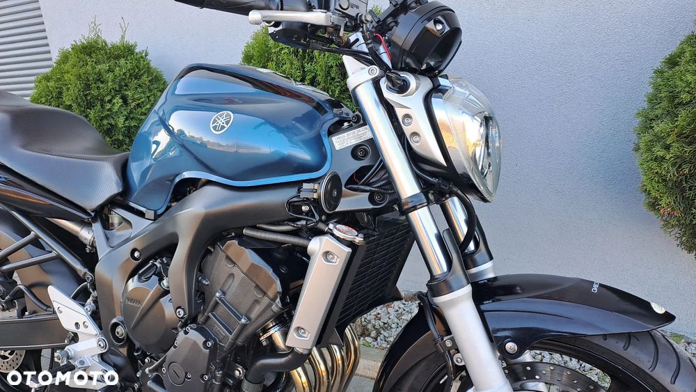 Yamaha FZ - 10