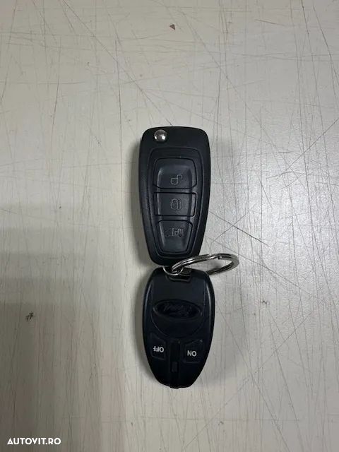 Ford Tourneo Custom 300 L2H1 VA Titanium - 30