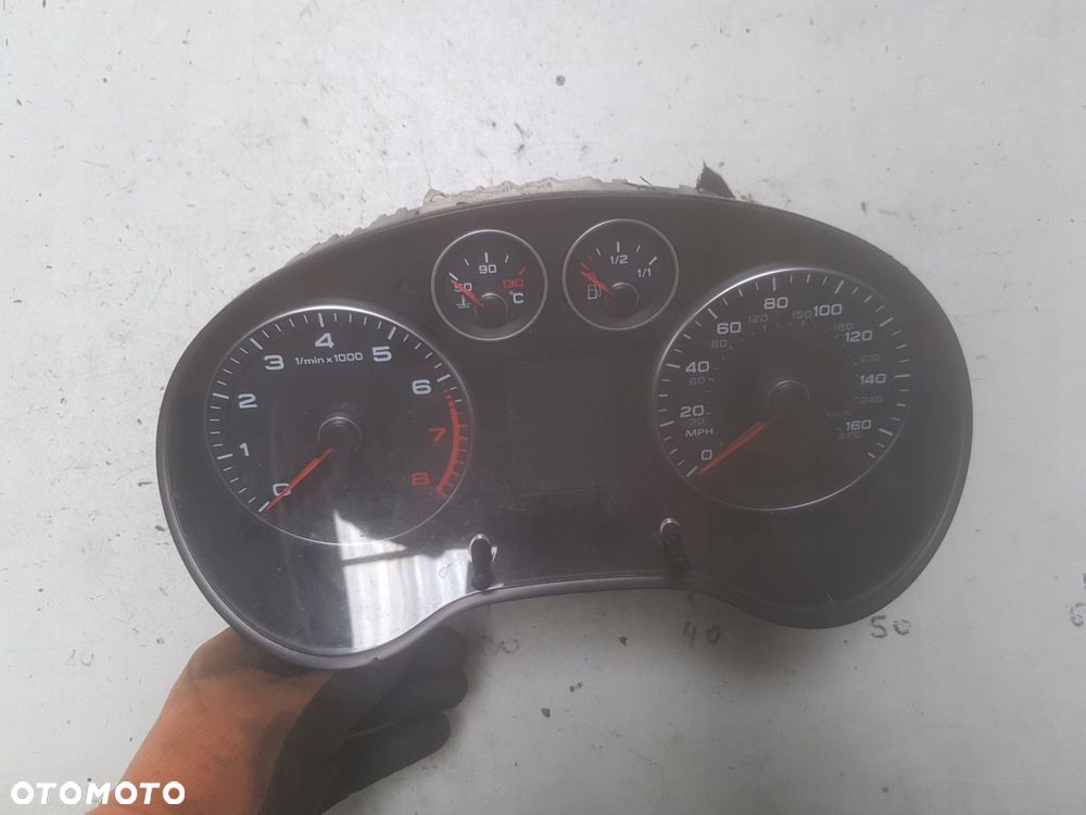 AUDI A3 8P LIFT 08-12r 1.4 TFSI LICZNIK ANGLIK - 1