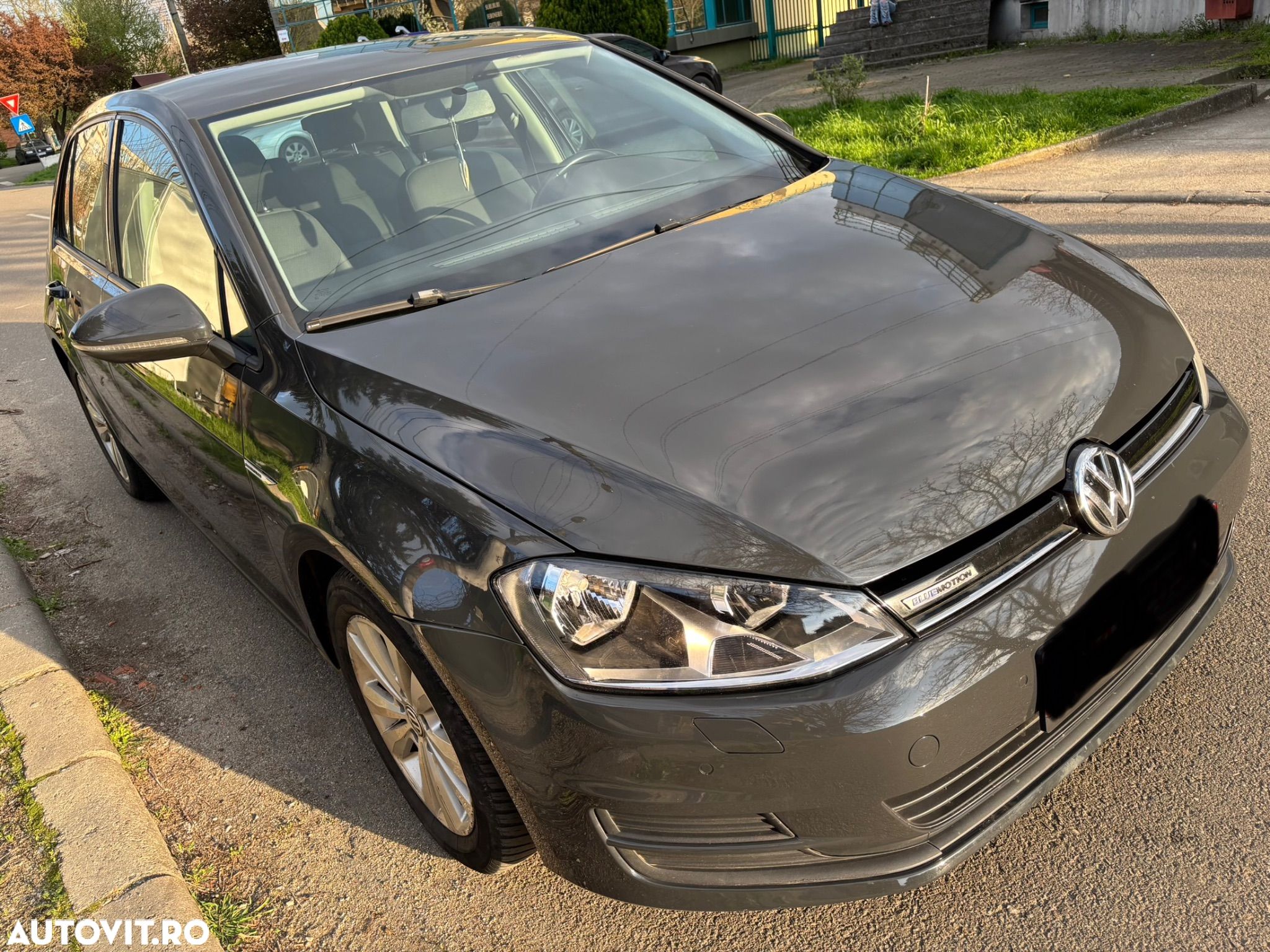 Volkswagen Golf 1.6 TDI BlueMotion Comfortline - 1