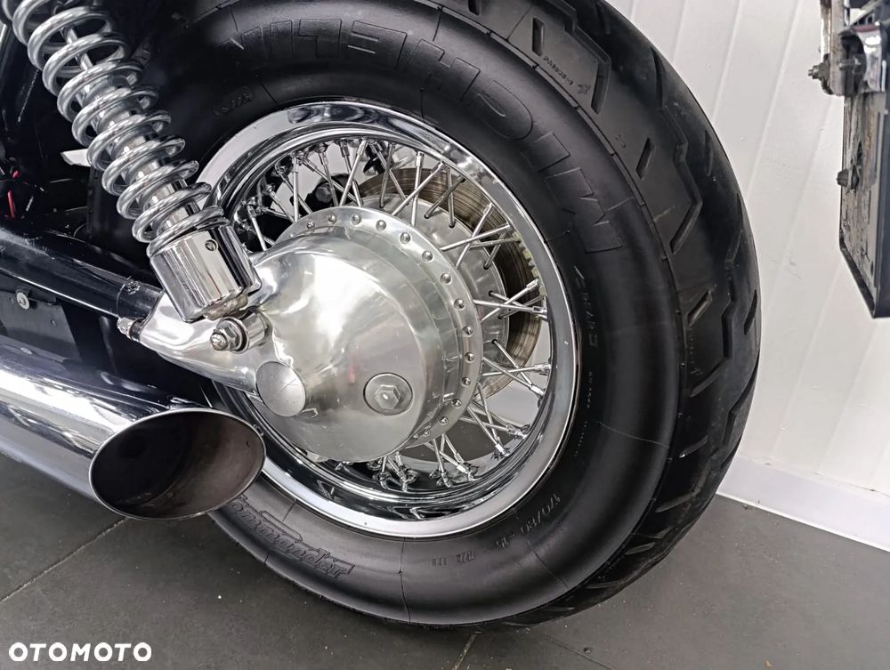 Suzuki Intruder - 14