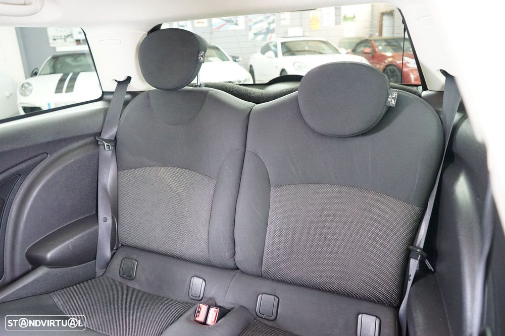 MINI 3 Portas One D - 25