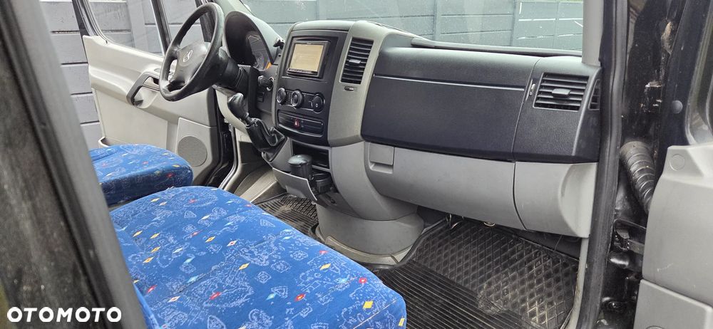 Mercedes-Benz Sprinter - 13