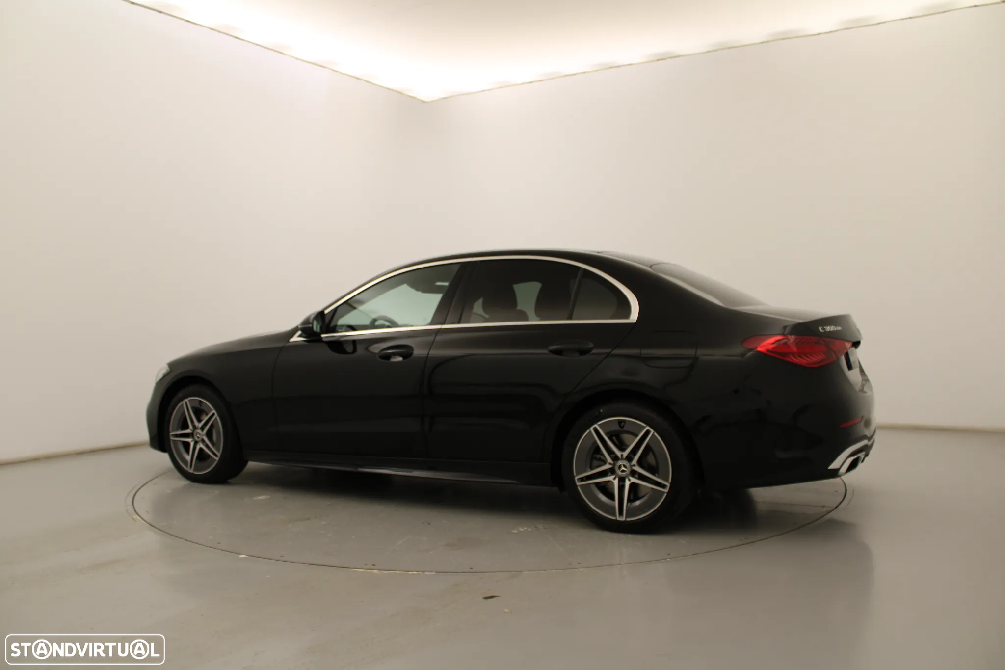 Mercedes-Benz C 300 de AMG Line - 11