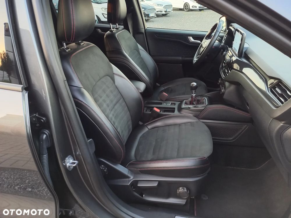 Ford Kuga 2.0 EcoBlue Hybrid ST-LINE - 23