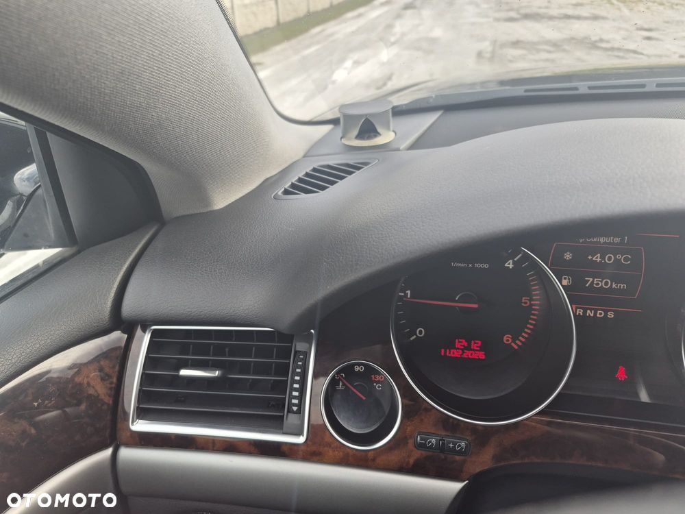 Audi A8 - 9
