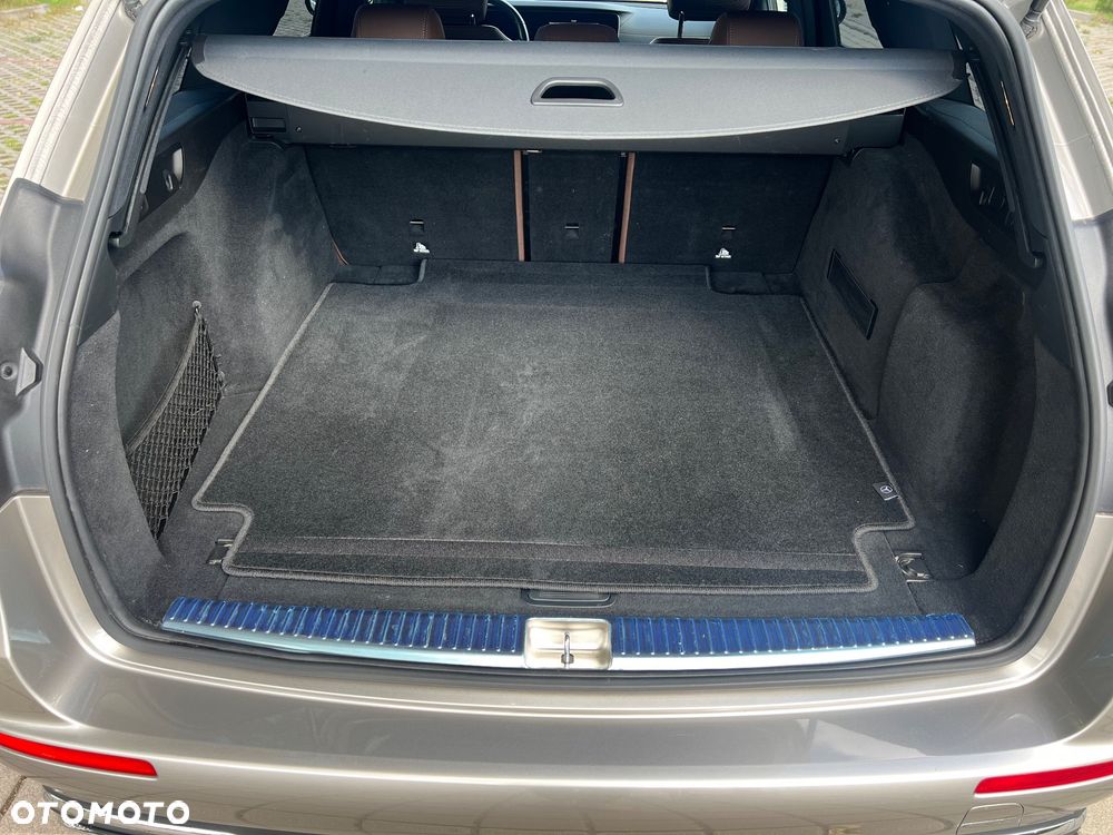 Mercedes-Benz Klasa E 220 d 4-Matic Avantgarde - 28