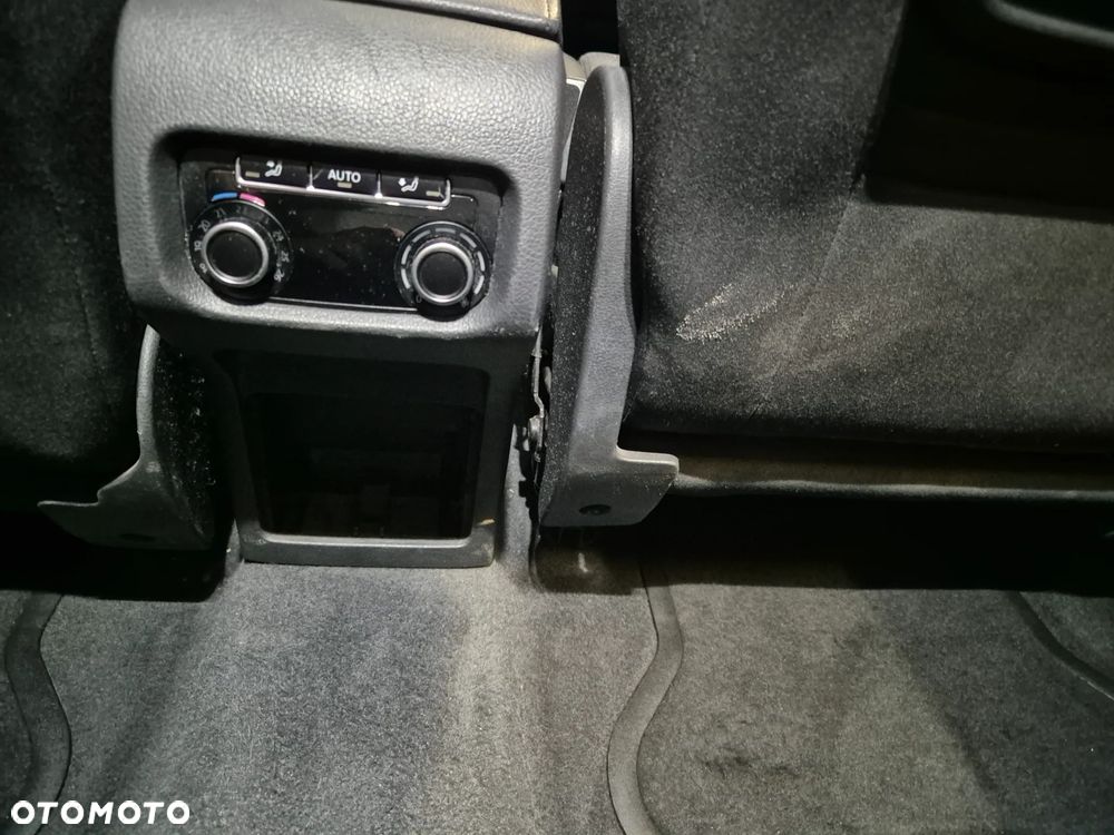 Volkswagen Sharan 2.0 TDI Comfortline - 9